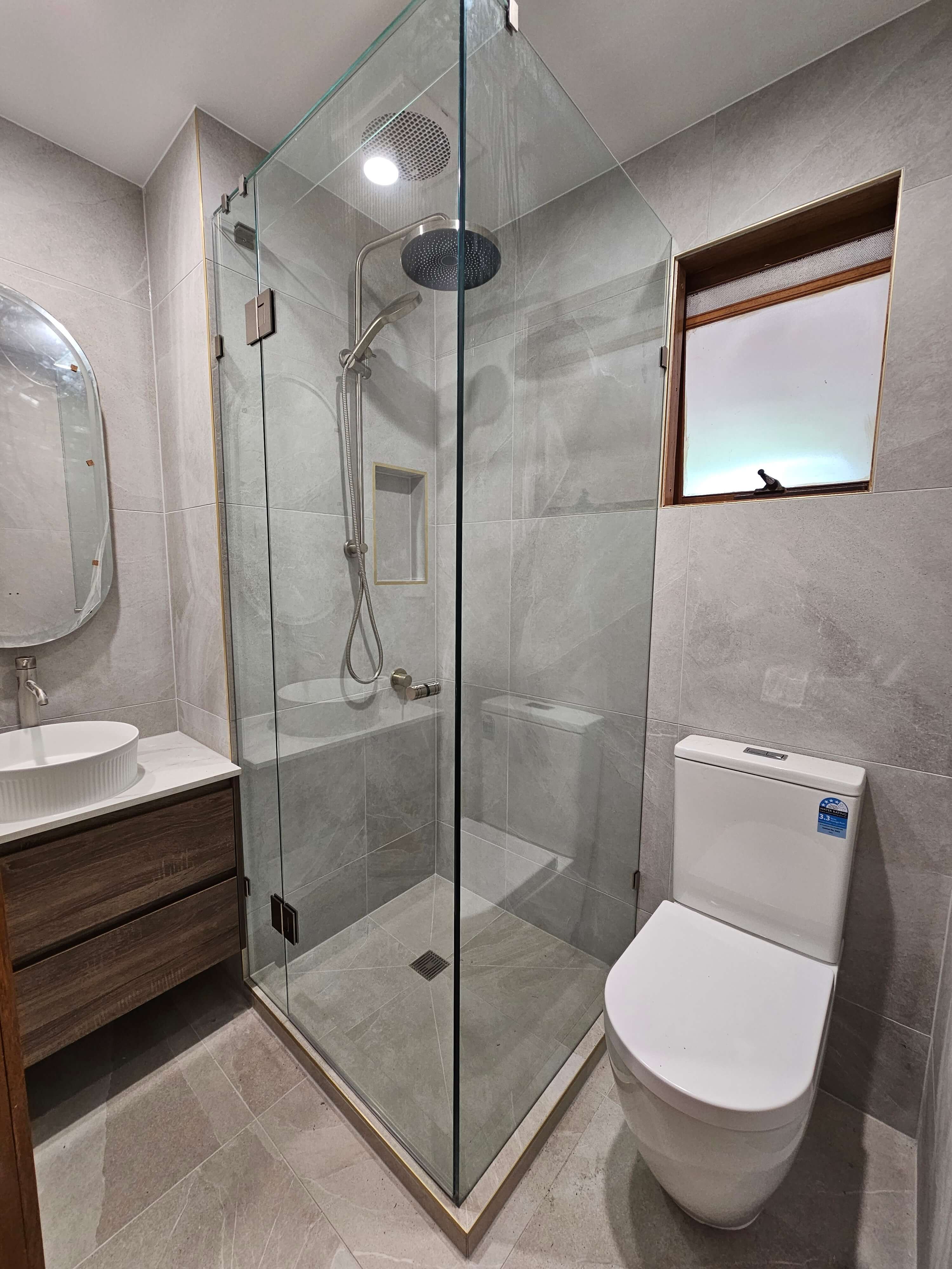Glen bathroom 2