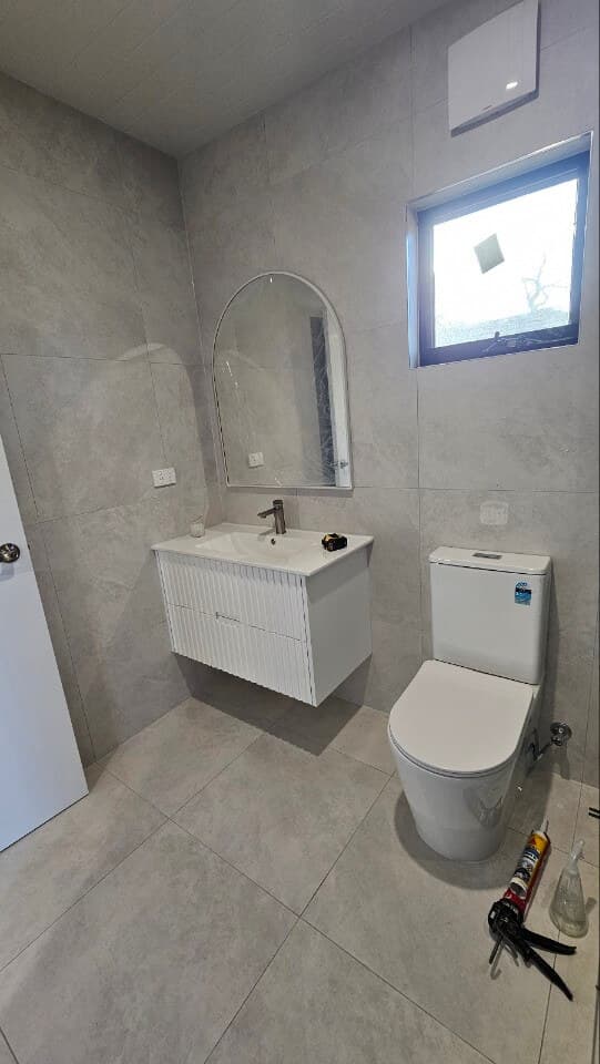 Rosanna bathroom 2