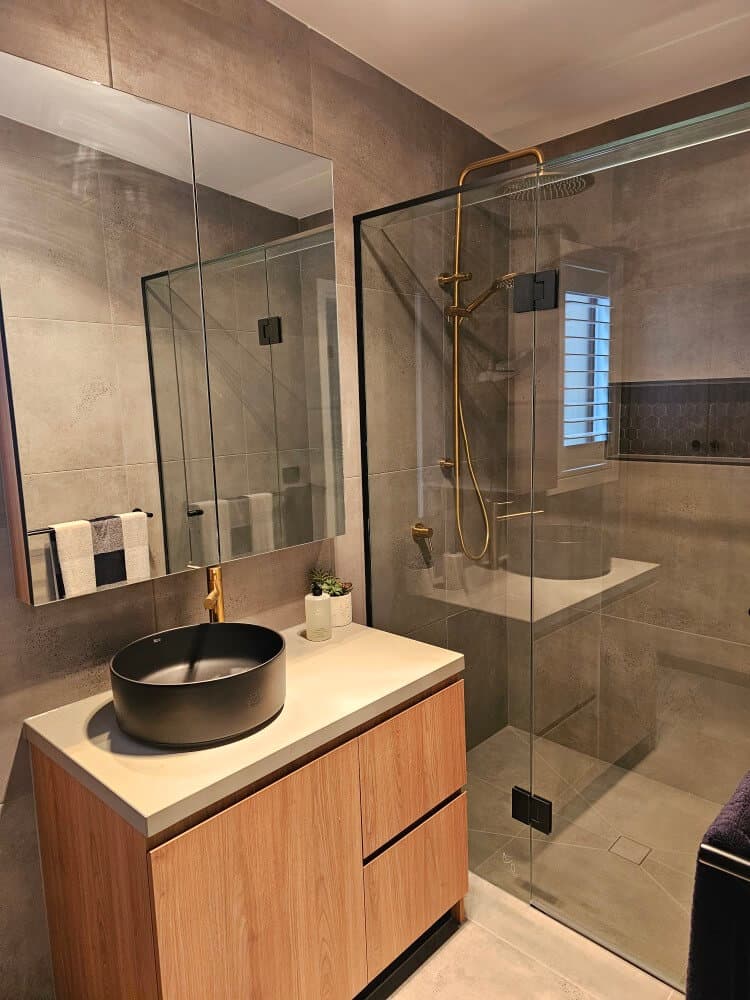 Rosanna bathroom 3